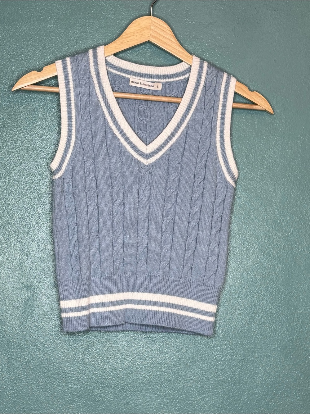 Cable Knit V-Neck Sweater Vest Moon and Madison Light Blue with White Trim Lg
